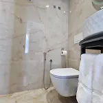 Santa Maria, Cerloj Hotel Durrës