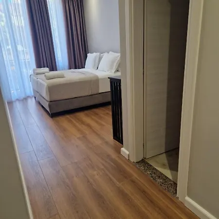 מלון Santa Maria, Cerloj *