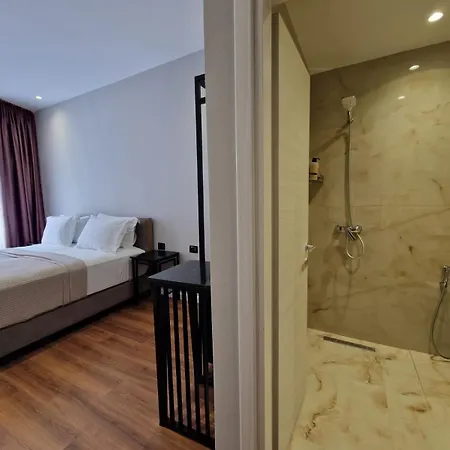 Santa Maria, Cerloj Hotell