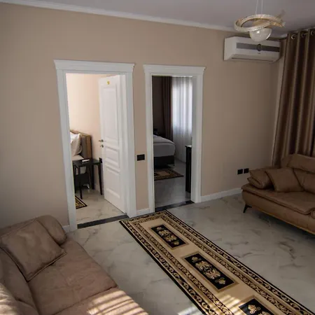 Santa Maria, Cerloj Hotell Durrës