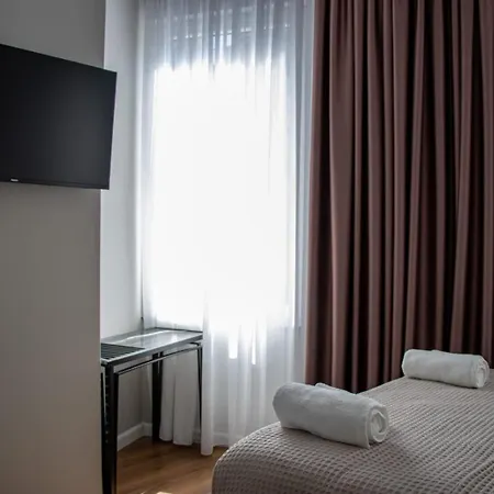 Santa Maria, Cerloj Hotell *