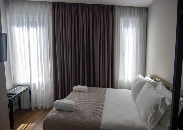 Santa Maria, Cerloj Hotel Durrës