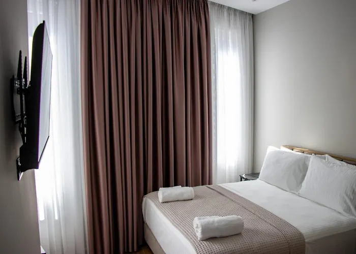 Hotel Santa Maria, Cerloj