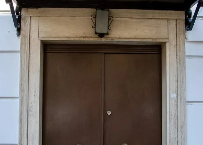 Santa Maria, Cerloj Hotel