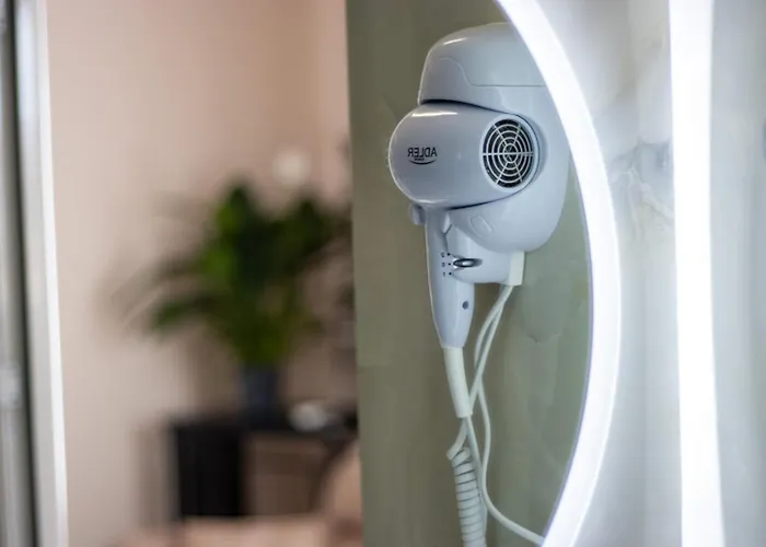 Santa Maria, Cerloj Hotel Durrës