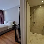 Santa Maria, Cerloj Hotel