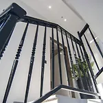 Hotel Santa Maria, Cerloj *