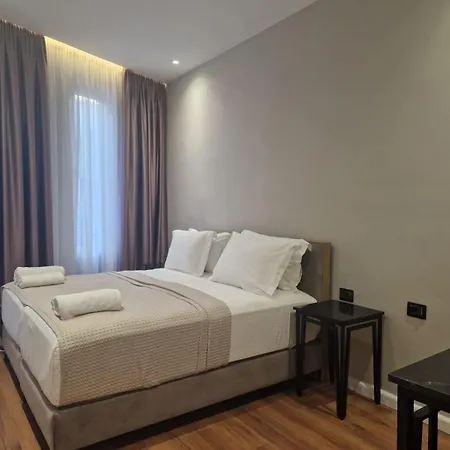 Santa Maria, Cerloj Hotel