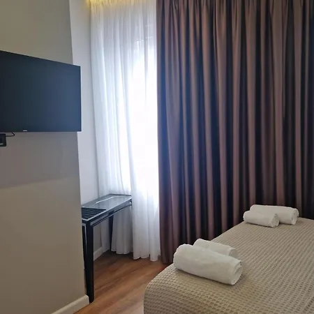 Santa Maria, Cerloj Hotel Durres