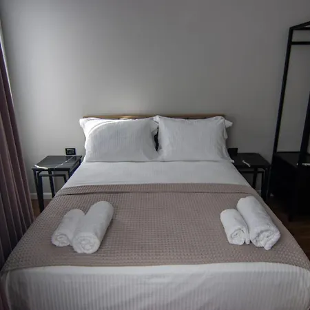 Santa Maria, Cerloj ドゥラス