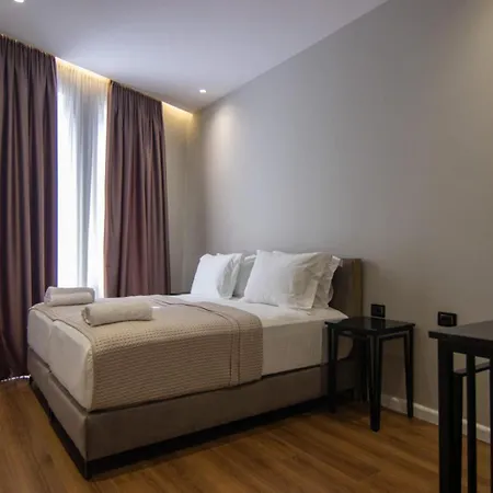 Santa Maria, Cerloj Hotel Durrës
