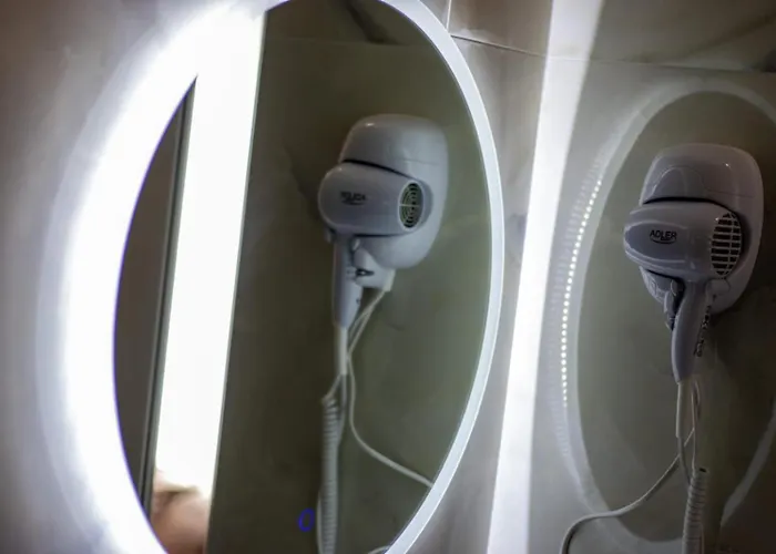 Hotel Santa Maria, Cerloj