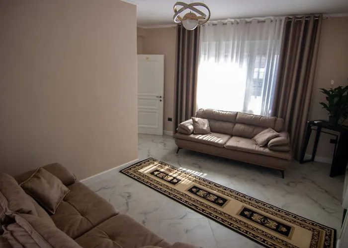 Hotel Santa Maria, Cerloj *